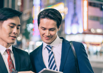 HELP ! Getting Australian University students overseas.