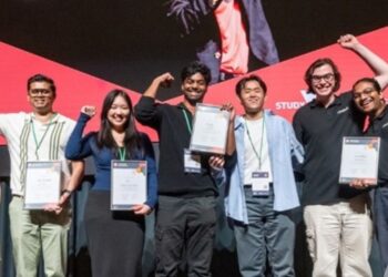 Winners of Study Melbourne Future Founders Pitch competition