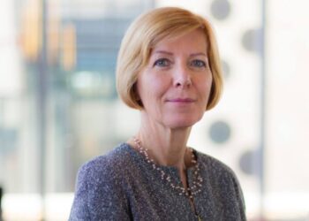 Swinburne VC urges Government to restore fairness, stability and trust in education system