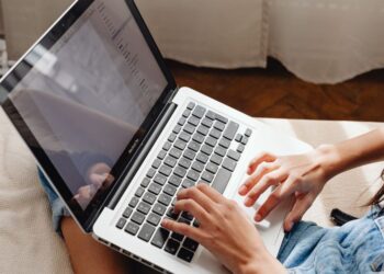 Turnitin introduces custom AI feedback levels to match student learning stages